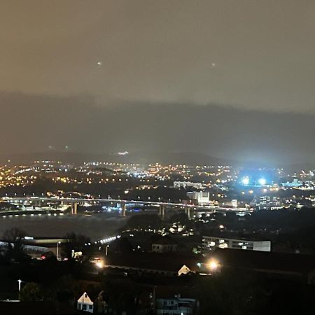Modern & Central 3 Minutes From The River Вила-Нова-ди-Гая Экстерьер фото
